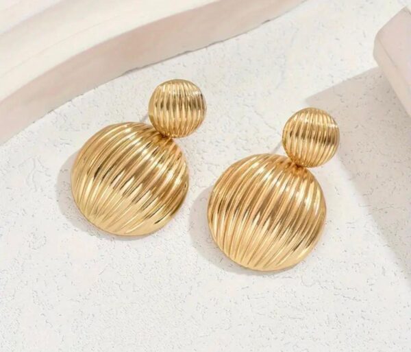 Aretes Emilia